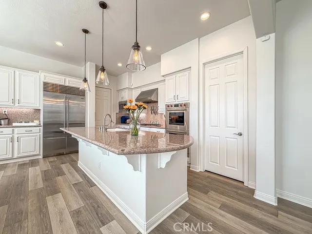 5142 Via El Molino Thousand Oaks, CA 91320