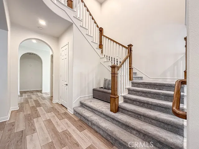 5142 Via El Molino Thousand Oaks, CA 91320