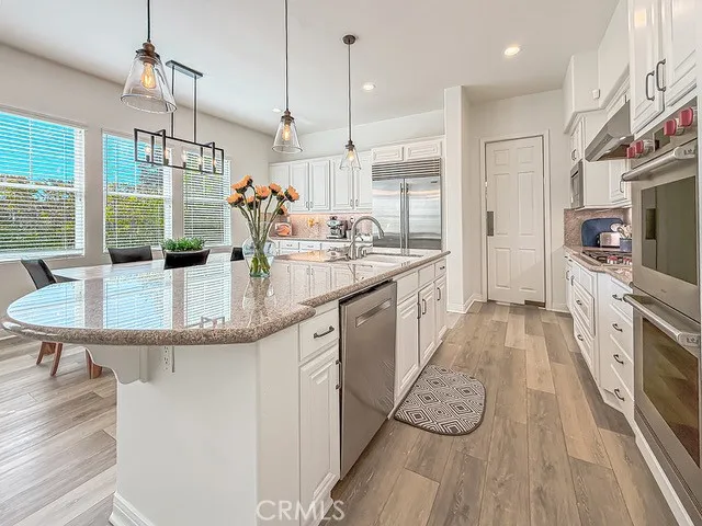 5142 Via El Molino Thousand Oaks, CA 91320