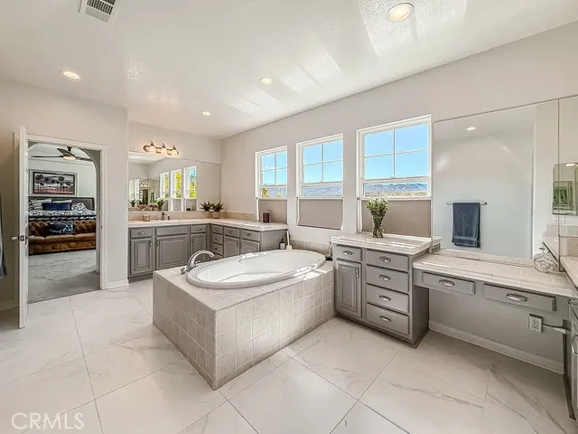 5142 Via El Molino Thousand Oaks, CA 91320