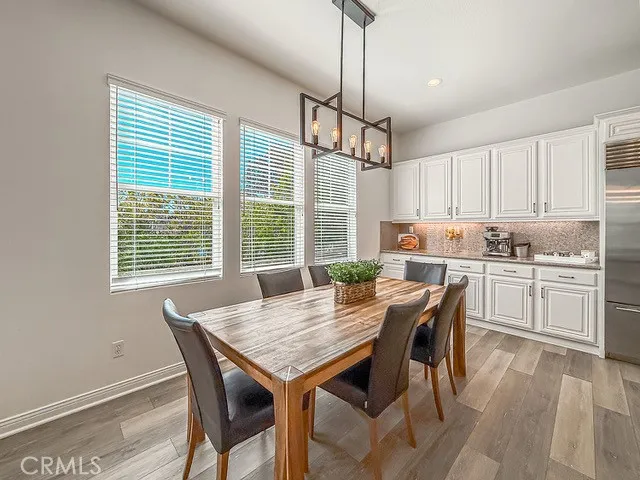 5142 Via El Molino Thousand Oaks, CA 91320