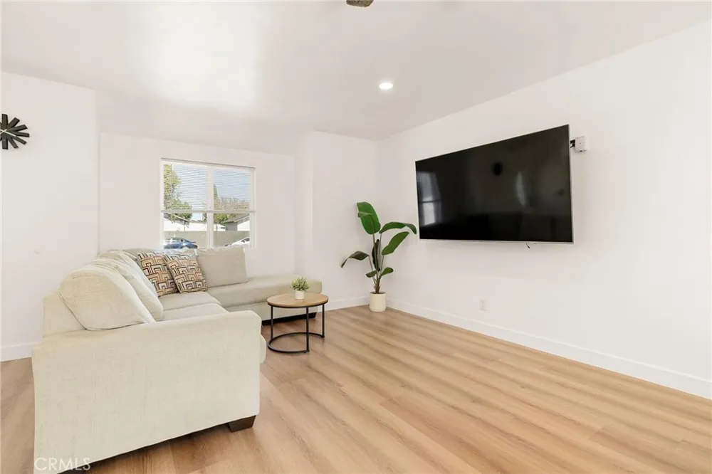 603 S Bronwyn Drive Anaheim, CA 92804