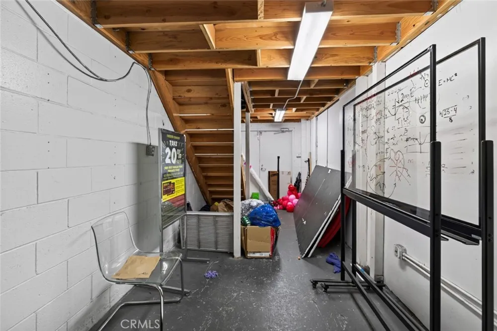 11105 Weddington North Hollywood, CA 91601
