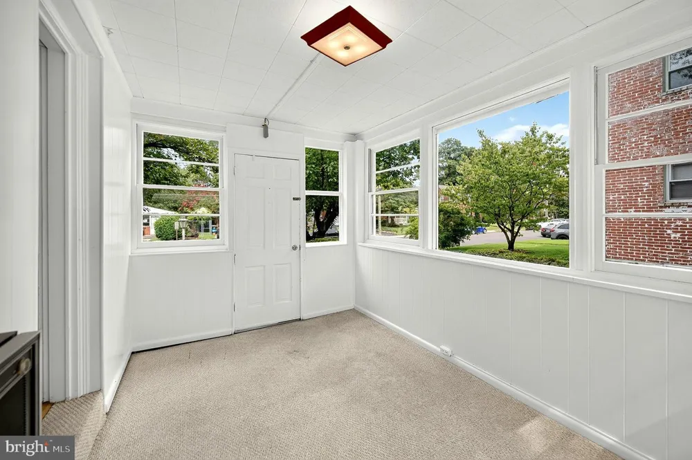 4618 3RD STREET Arlington, VA 22203