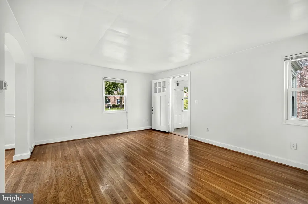 4618 3RD STREET Arlington, VA 22203