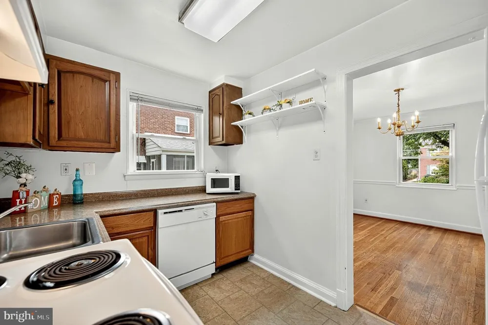 4618 3RD STREET Arlington, VA 22203