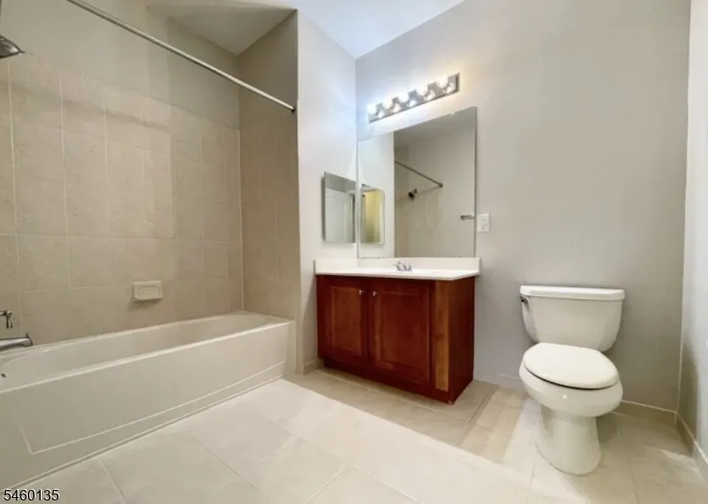 8405 Sanctuary Blvd #8405 Unit 8405 Riverdale, NJ 07457