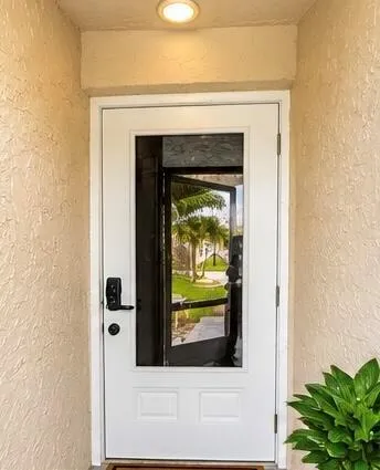 7526 SW 8th Street North Lauderdale, FL 33068