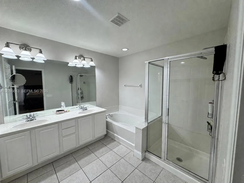 1609 Croydon St Orlando, FL 32828