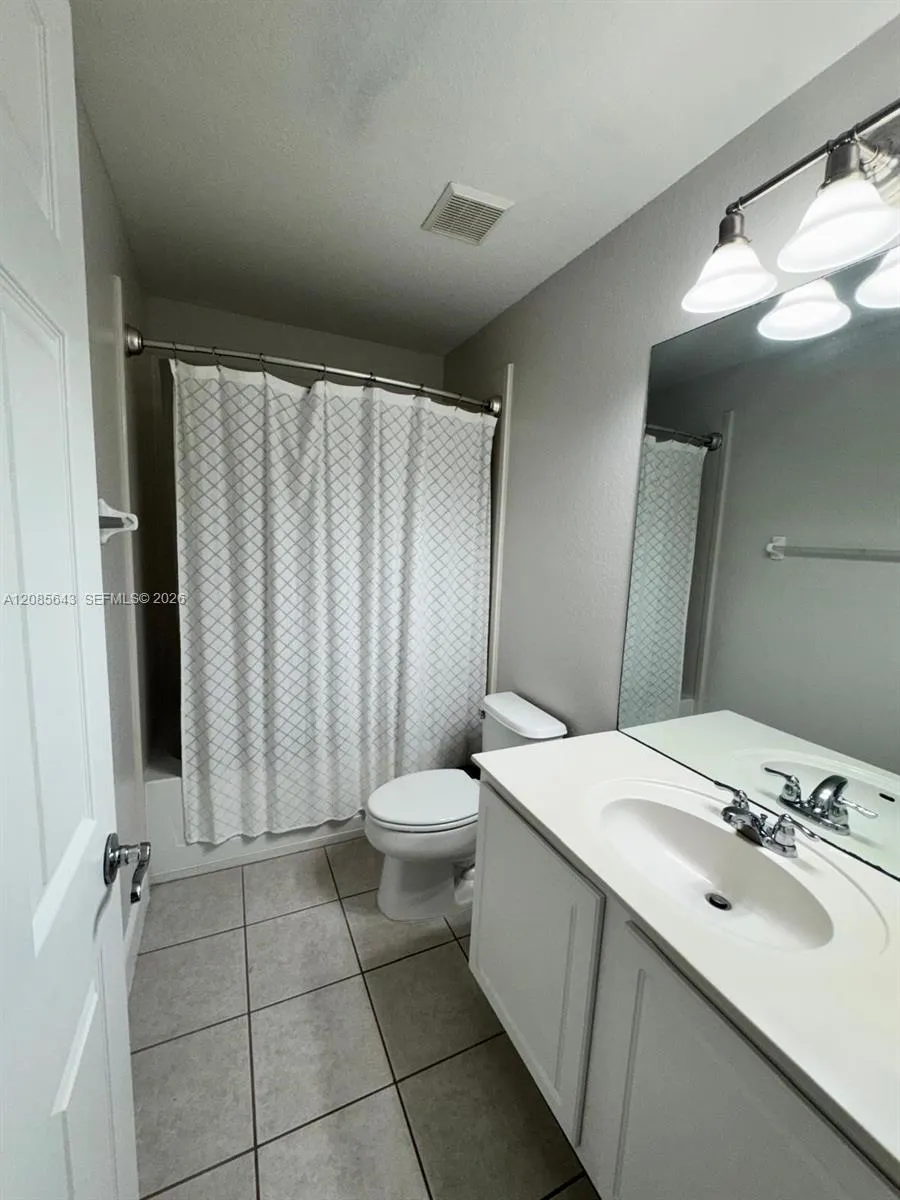 1609 Croydon St Orlando, FL 32828