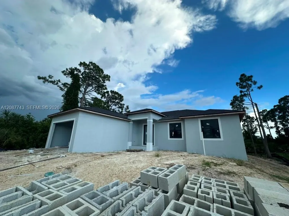 15825 Lakeland Circle Other City - In The State Of Florida, FL 33981