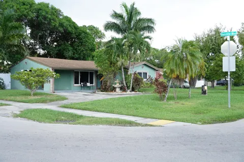 7081 SW 30TH STREET