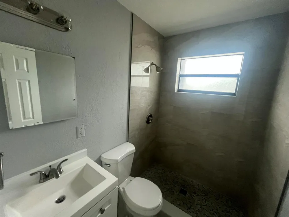 421 NW 7th Terrace #3 Fort Lauderdale, FL 33311