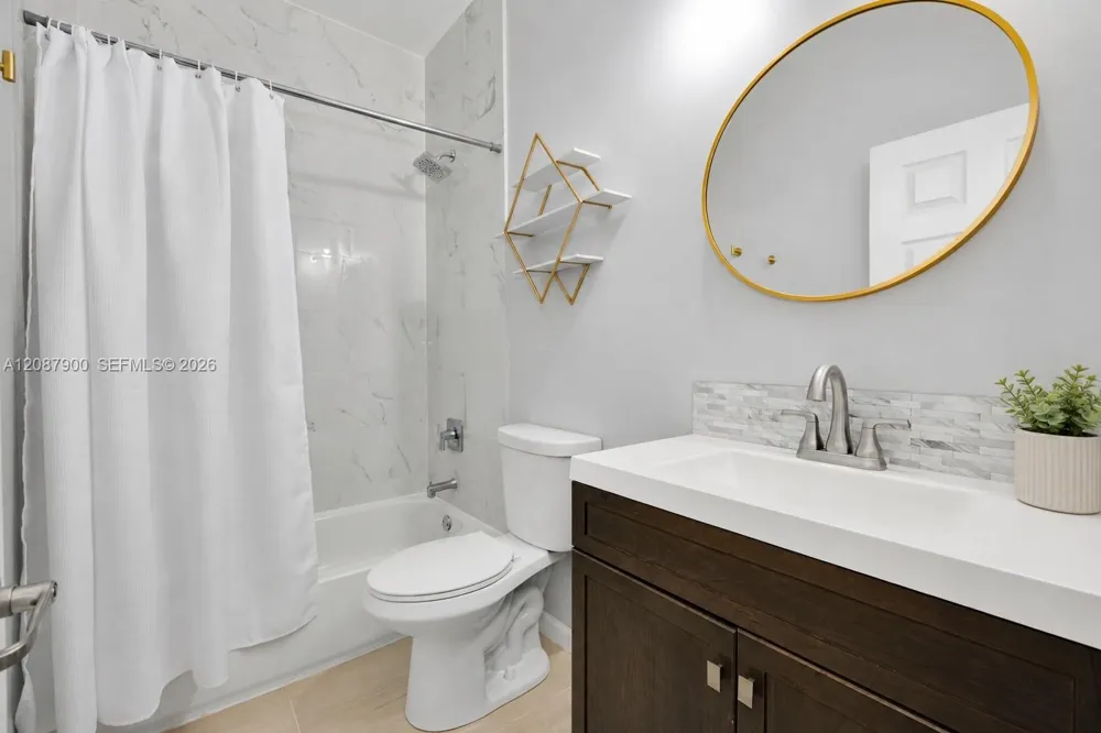 12999 SW 132nd Ter Miami, FL 33186