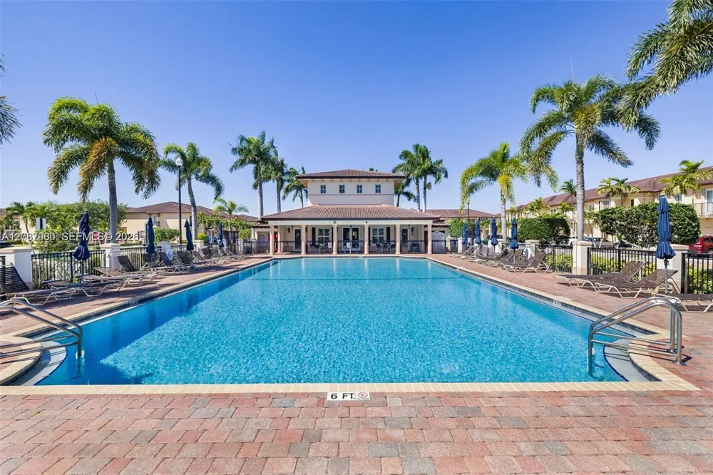 12999 SW 132nd Ter Miami, FL 33186