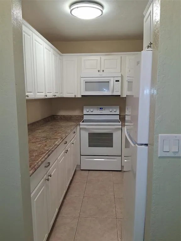 5720 NE 22ND WAY #406 Fort Lauderdale, FL 33308