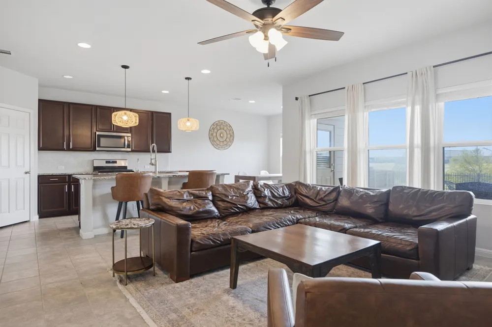 1100 S San Marcos Street Manor, TX 78653