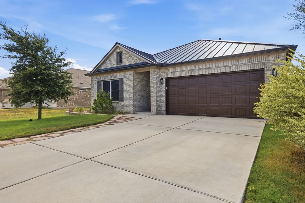 1100 S San Marcos Street Manor, TX 78653