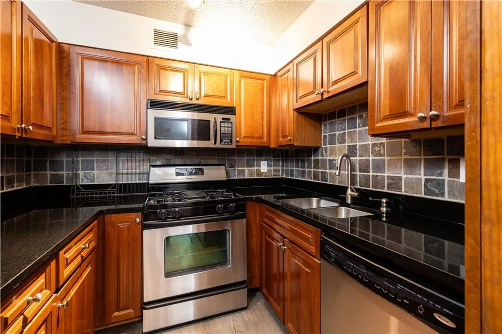 2479 Peachtree Road NE #1706 Atlanta, GA 30305