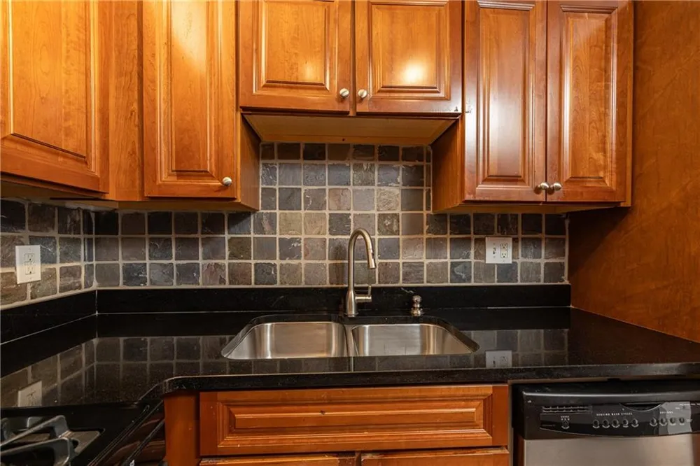 2479 Peachtree Road NE #1706 Atlanta, GA 30305