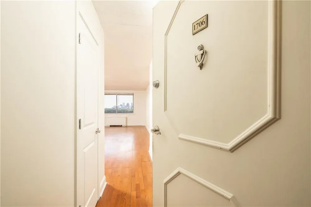 2479 Peachtree Road NE #1706 Atlanta, GA 30305