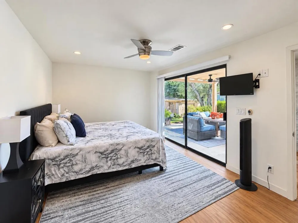 72477 Rolling Knoll Drive Palm Desert, CA 92260