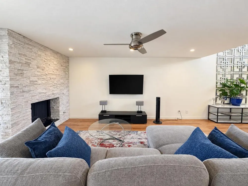 72477 Rolling Knoll Drive Palm Desert, CA 92260