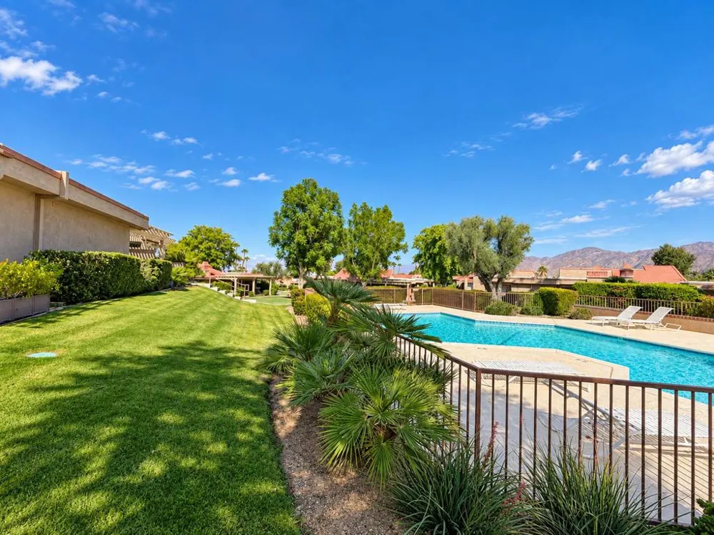 72477 Rolling Knoll Drive Palm Desert, CA 92260