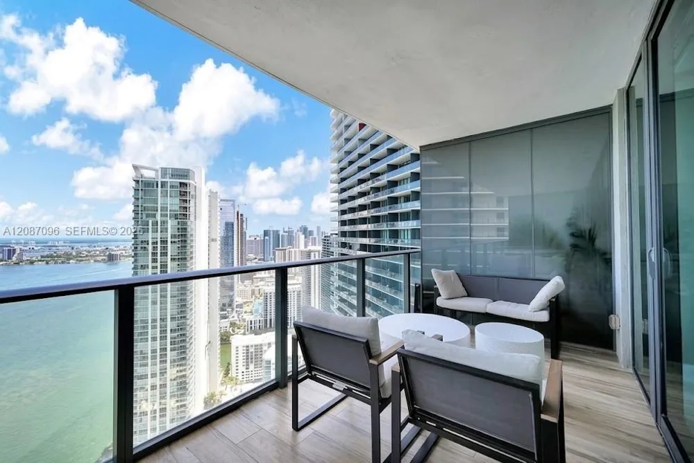 650 NE 32nd St #4705 Miami, FL 33137