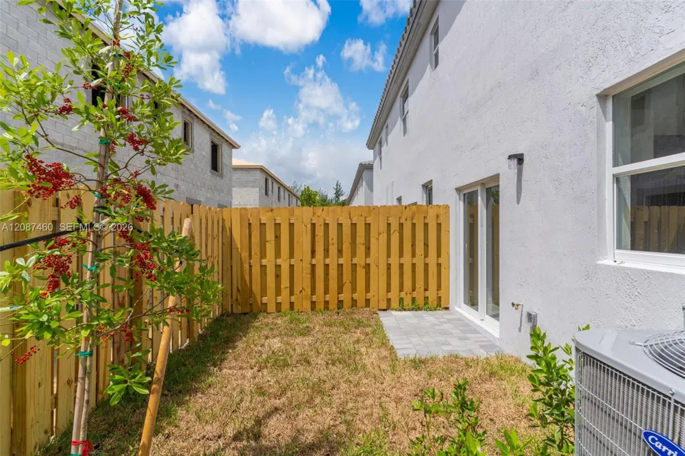 1081 SE 3rd St Florida City, FL 33034