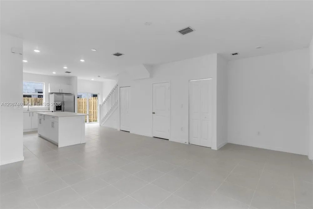 1081 SE 3rd St Florida City, FL 33034
