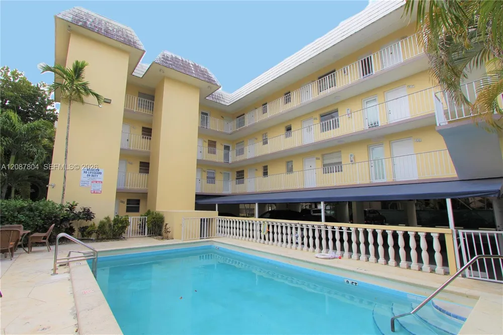 427 Santander Ave #202 Coral Gables, FL 33134