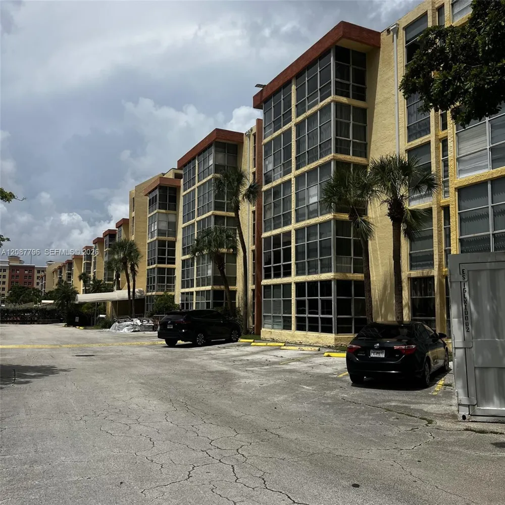 200 172nd St #504 Sunny Isles Beach, FL 33160