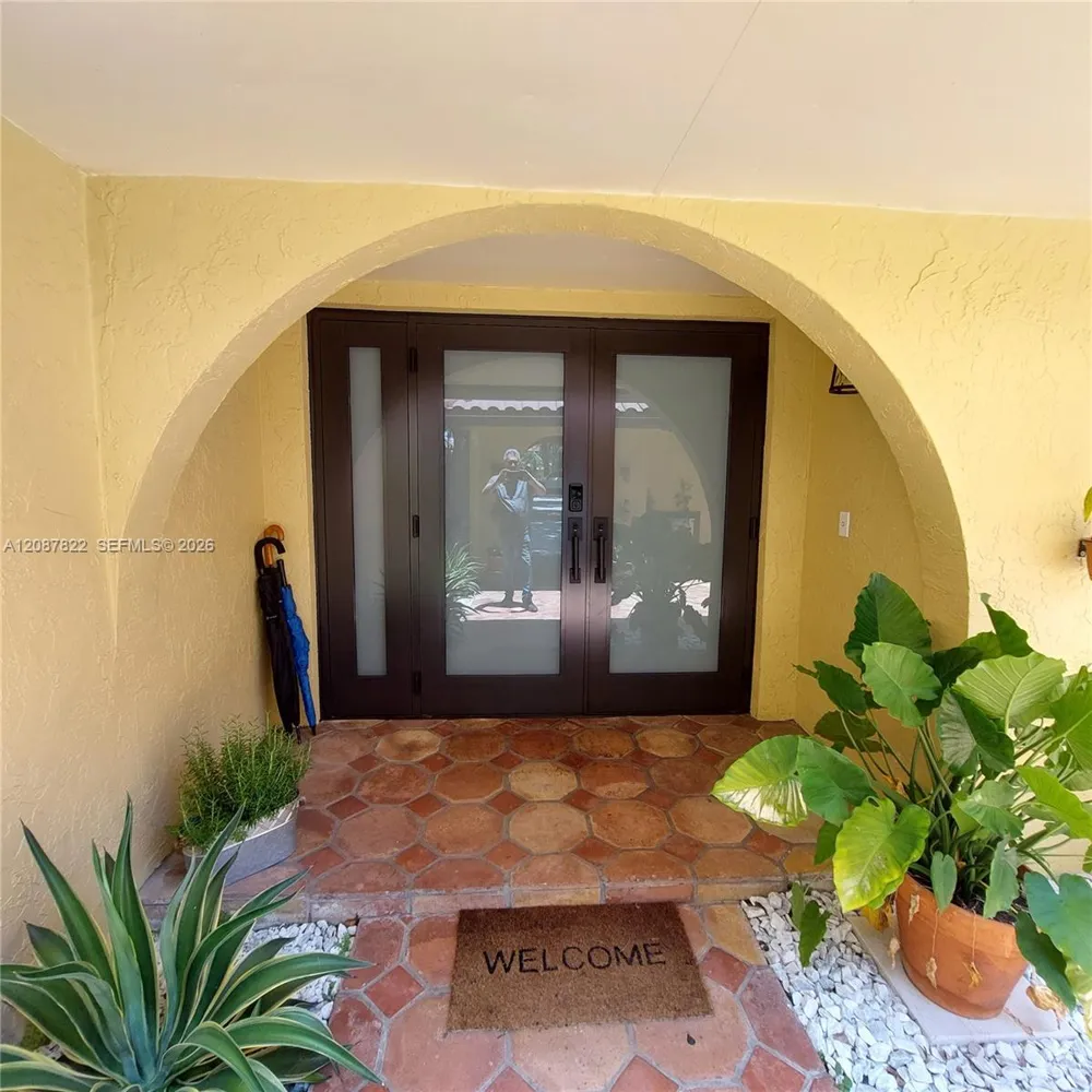 3871 Alcantara Ave #74D Doral, FL 33178