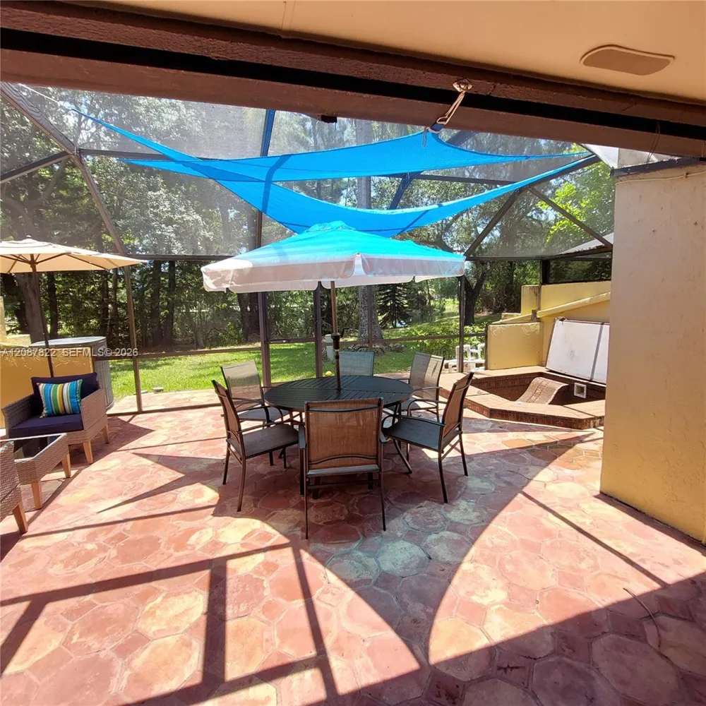 3871 Alcantara Ave #74D Doral, FL 33178