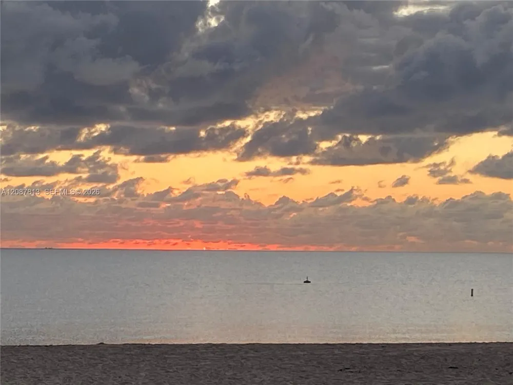 3180 S Ocean Dr #315 Hallandale Beach, FL 33009
