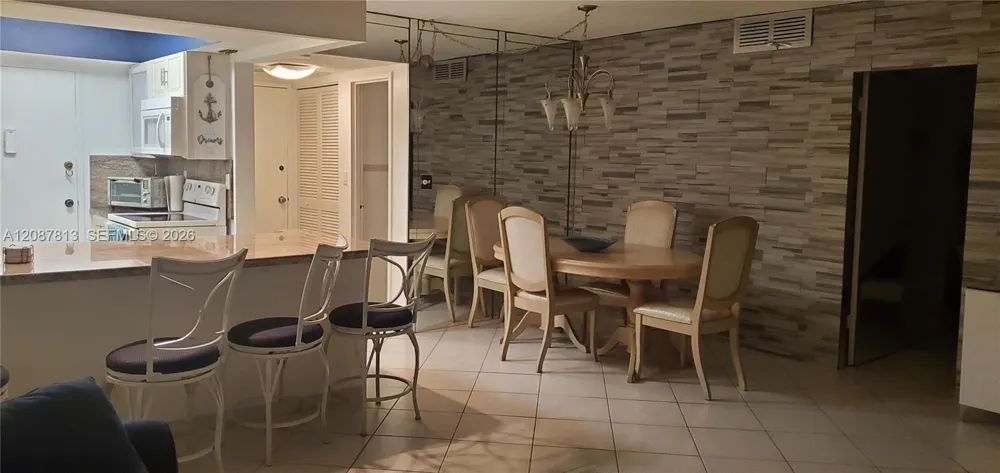 3180 S Ocean Dr #315 Hallandale Beach, FL 33009