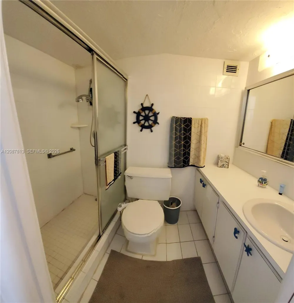 3180 S Ocean Dr #315 Hallandale Beach, FL 33009