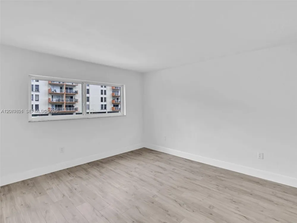 3626 NE 168th St #202 North Miami Beach, FL 33160