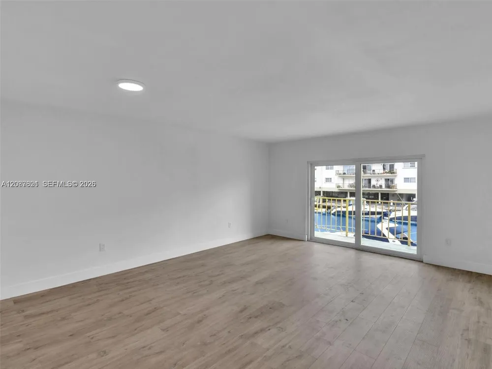 3626 NE 168th St #202 North Miami Beach, FL 33160