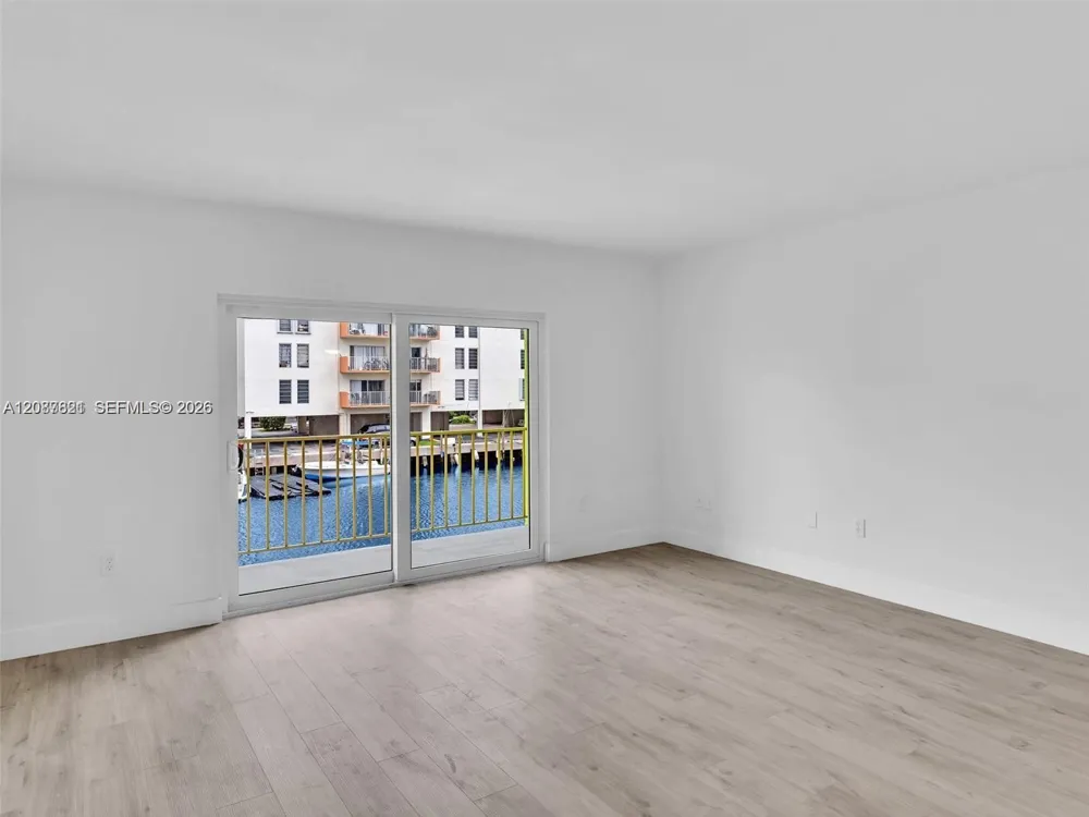 3626 NE 168th St #202 North Miami Beach, FL 33160
