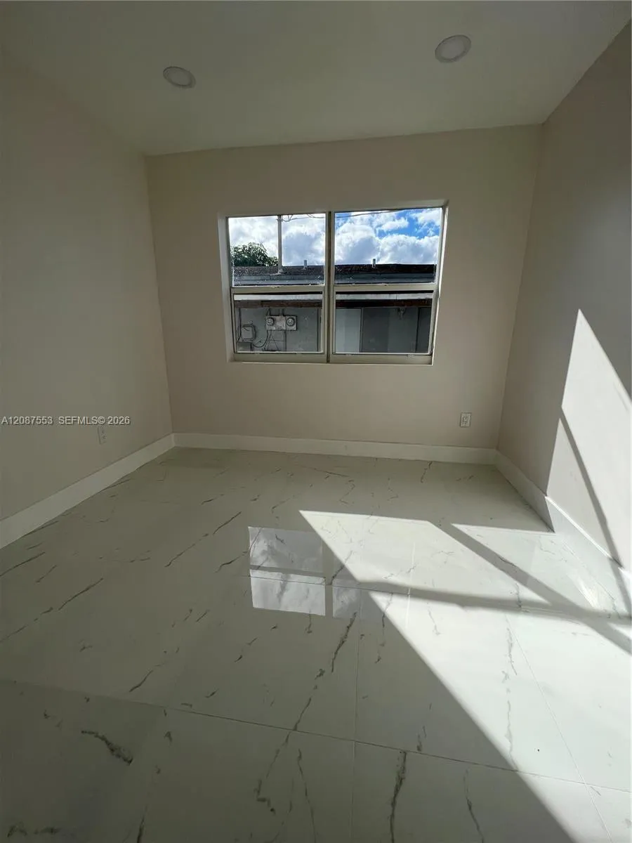 3315 SW 91st Ave Miami, FL 33165