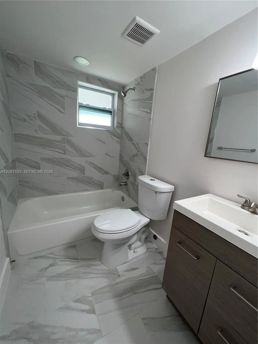 3315 SW 91st Ave Miami, FL 33165