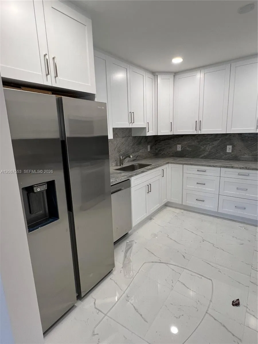 3315 SW 91st Ave Miami, FL 33165