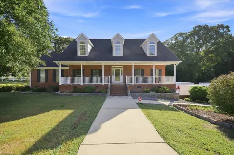 6112 Four Oaks Court