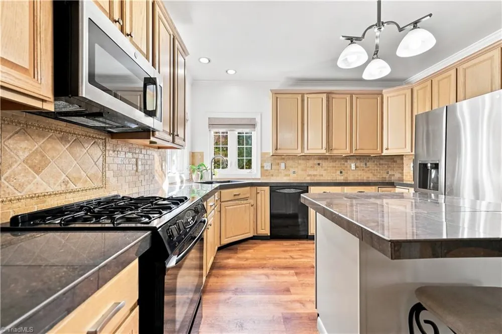 6112 Four Oaks Court Summerfield, NC 27358