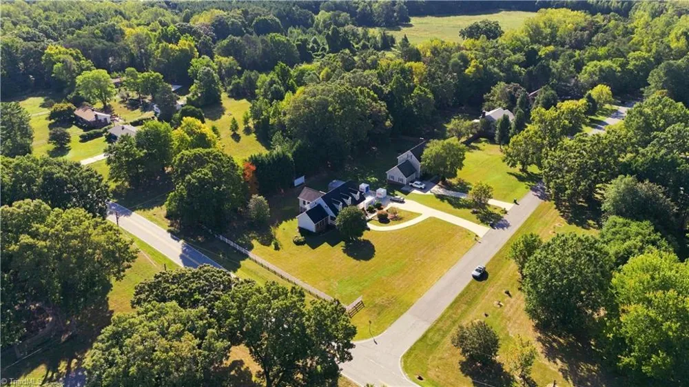 6112 Four Oaks Court Summerfield, NC 27358