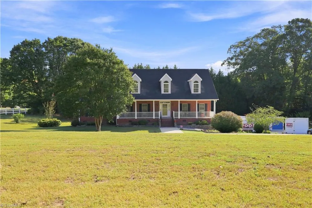 6112 Four Oaks Court Summerfield, NC 27358