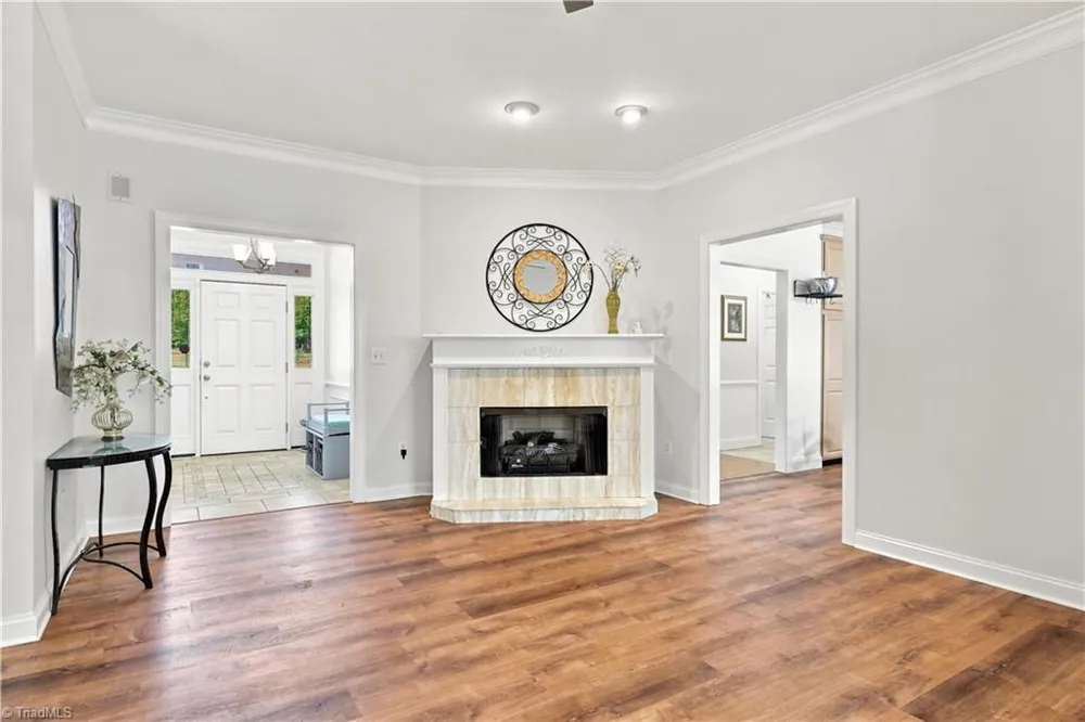 6112 Four Oaks Court Summerfield, NC 27358