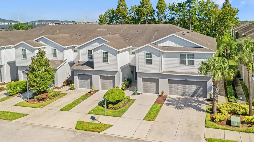 8719 TURNSTONE HAVEN PLACE Tampa, FL 33619